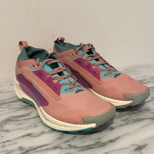 Nike Pegasus Trail 5 GTX Gore-Tex pink/ teal  size 11